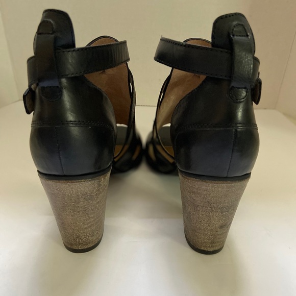 Seychelles - Picture 3 of 4